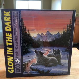 Glow in the Dark Wolf Puzzle